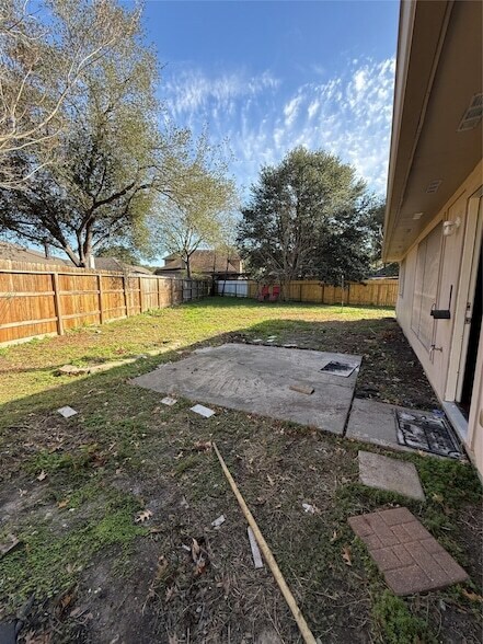 Building Photo - 5026 Tealgate Dr