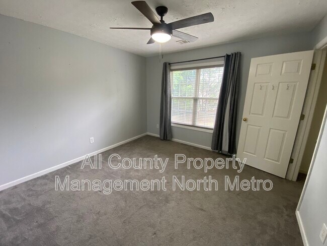 Building Photo - 2758 Adair Trl