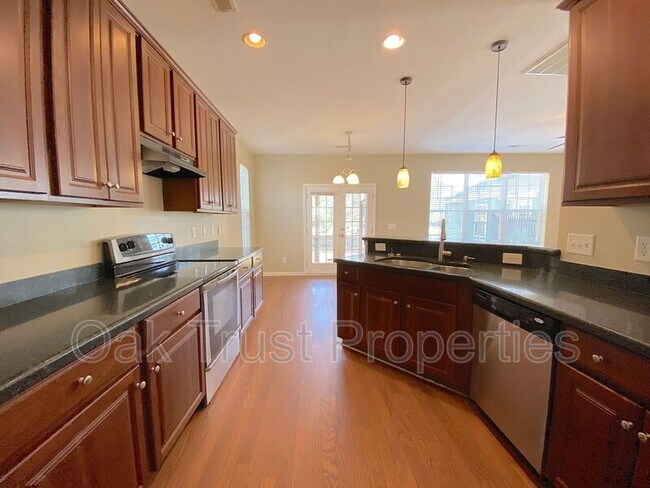 Building Photo - 8968 N Red Maple Cir