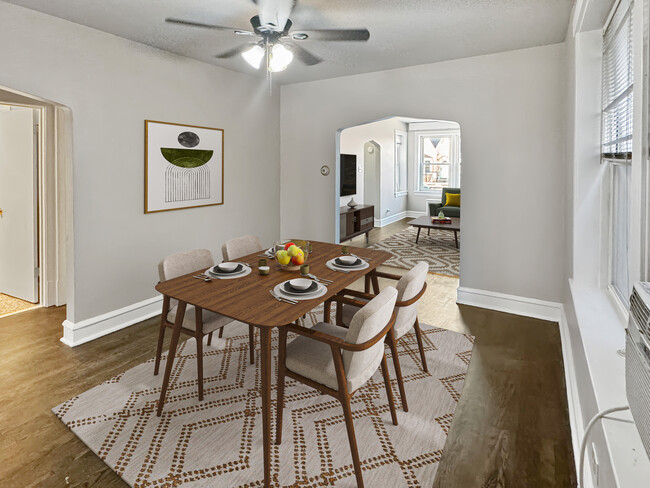 Dining Room - 5731 W Addison St