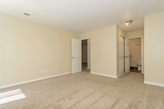 Building Photo - 2 br, 2 bath Condo - 700 North Washington ...