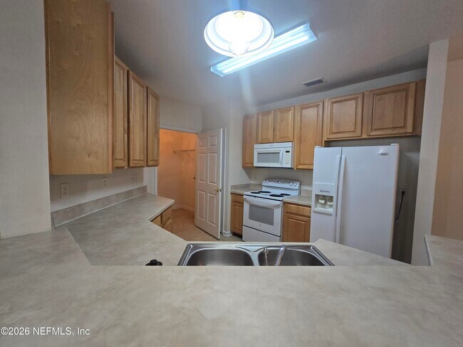 Building Photo - 785 Oakleaf Plantation Pkwy