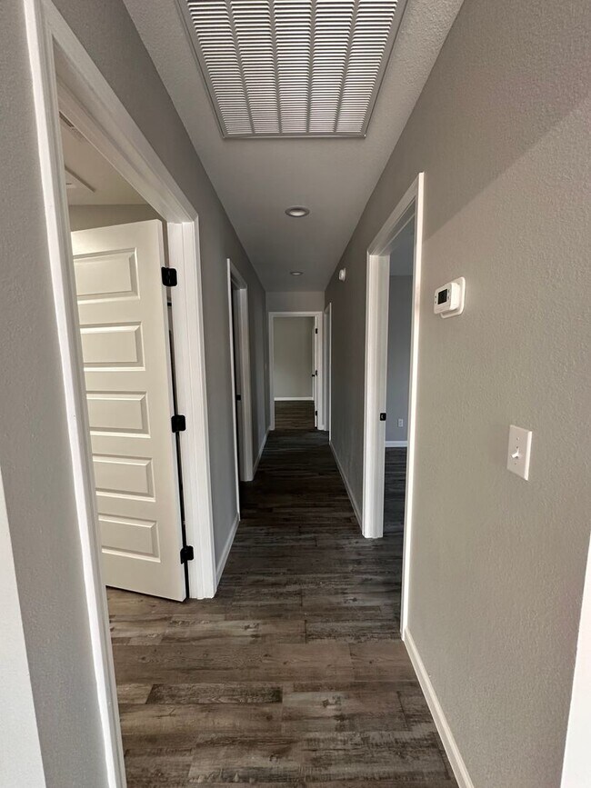 Building Photo - 3 Bed 2 Bath New Construction Brick Home