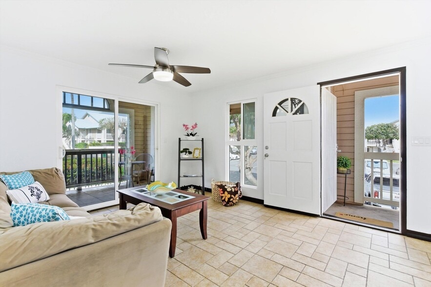 Building Photo - 70 Waiaka Ln