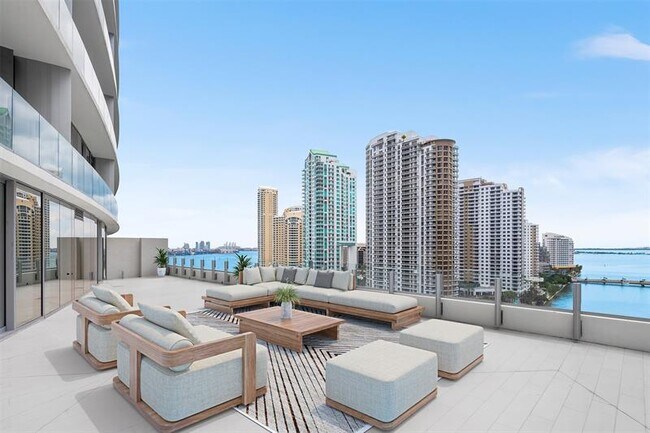Building Photo - 300 Biscayne Blvd Way