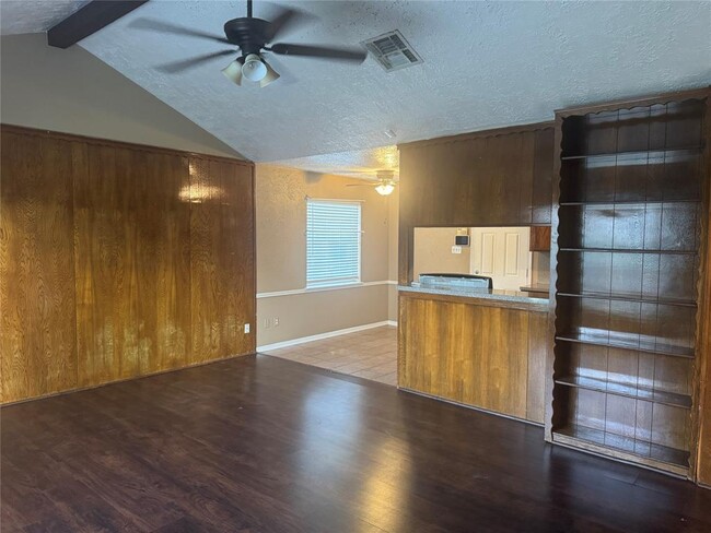 Building Photo - 4908 Faircrest St