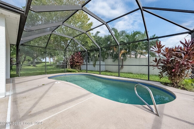 Building Photo - 1216 Foxridge Pl