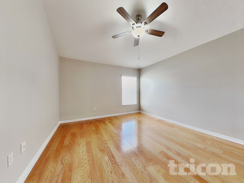 Building Photo - 12522 Cricklewood Dr