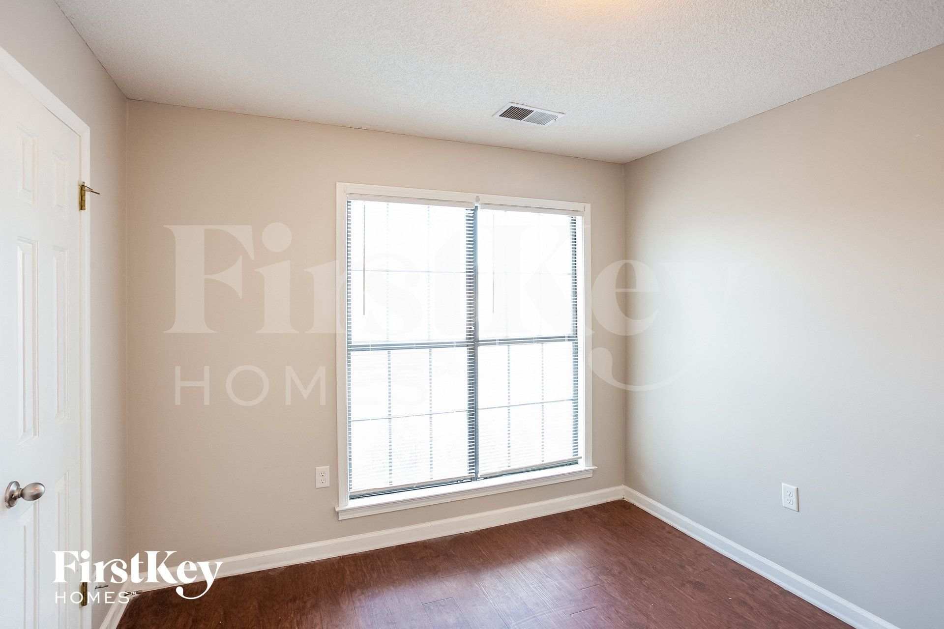 Building Photo - 4932 Water Fowl Ln