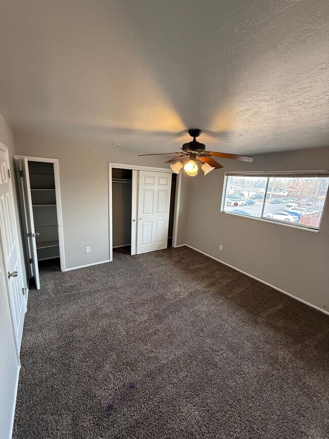 Building Photo - 14086 E 22nd Pl