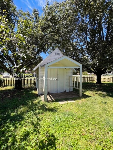 Building Photo - 409 Alexander Dr