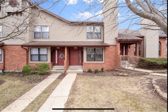 Building Photo - 707 Forest Trace Dr