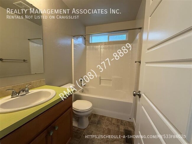 Building Photo - 701 E Gannett Dr