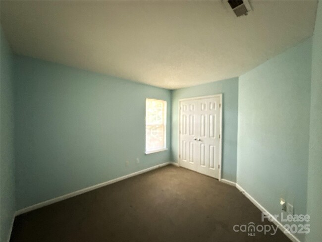 Building Photo - 6518 Harburn Forest Dr