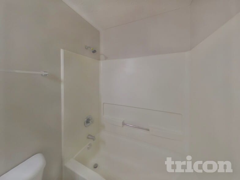 Building Photo - 5813 Wellborn Creek Dr