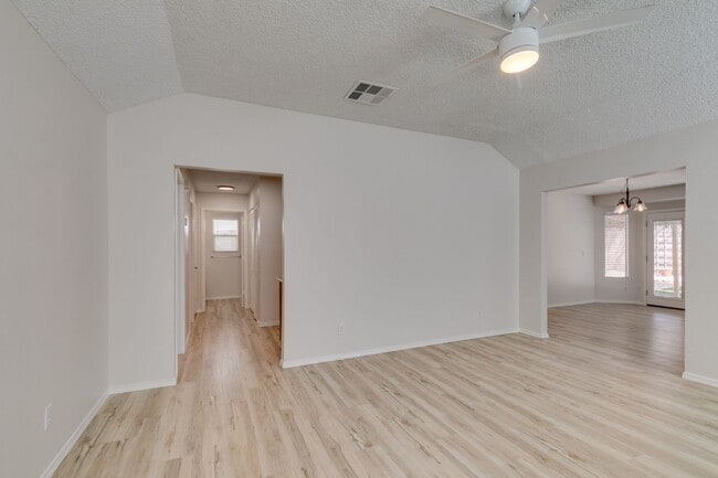 Building Photo - EASTERN AND WINDMILL 3 BEDROOM HOME WITH LARGE BACKYARD, NO HOA, AND SOLAR PANELS