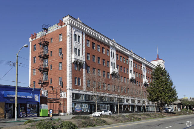 Primary Photo - California Hotel