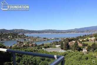 Building Photo - VIDEO Tiburon View Condo in excellent cond...