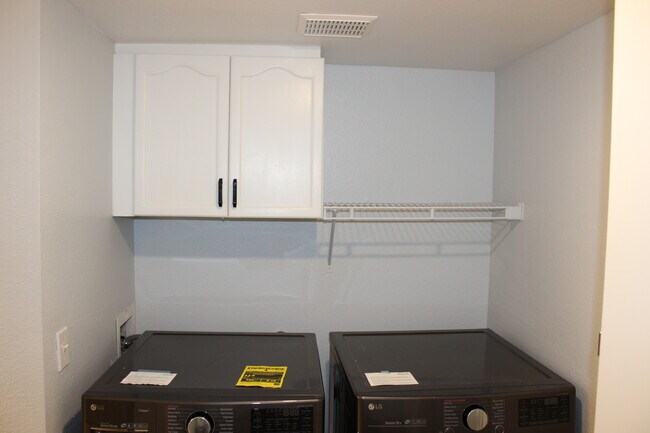 Laundry Room - 7736 Allerton Ave
