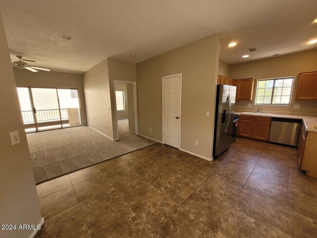 Building Photo - Quiet 2 bedroom condo in Fountain Hills!
