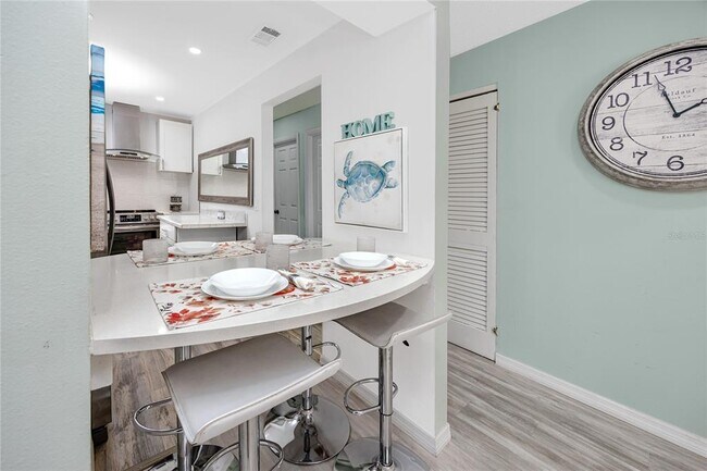 Building Photo - 607 Haven Pl