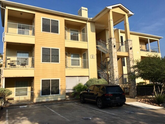 Building Photo - 2320 Gracy Farms Ln