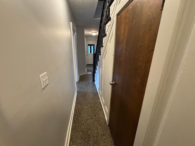 Building Photo - Charming 5BR Home in the Heart of Pittsburgh – Spacious, Stylish & Full of Character