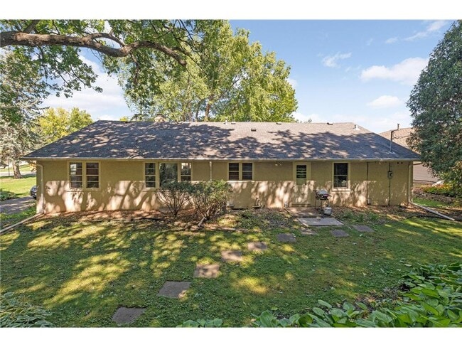Building Photo - 4509 Laguna Dr
