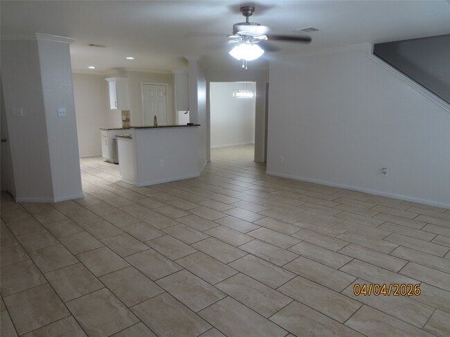 Building Photo - 15631 S Fall Fern Cir