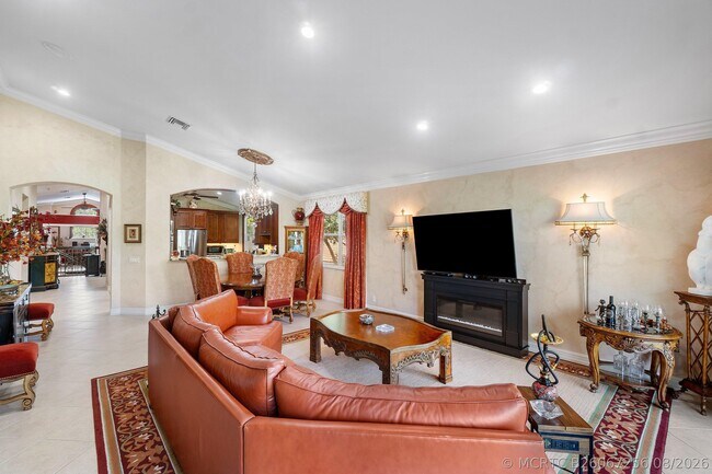 Building Photo - 6181 Island Walk