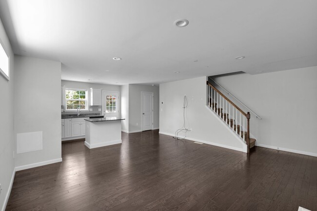 Building Photo - Welcome to Bethlehem's Central Park West