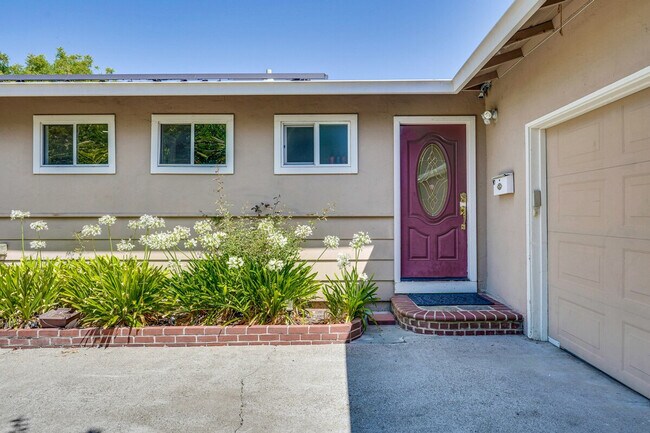 Building Photo - 6468 Pfeiffer Ranch Rd