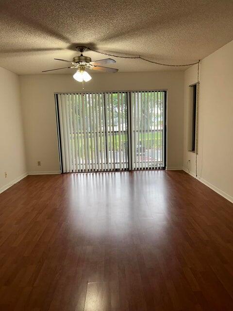 Building Photo - 1003 Green Pine Blvd