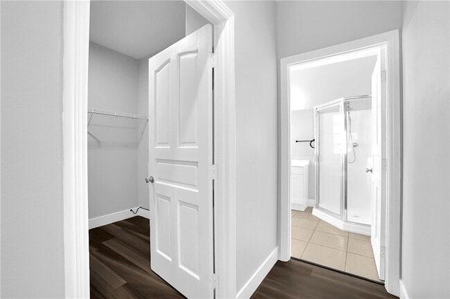 Building Photo - 2141 E Nugent St