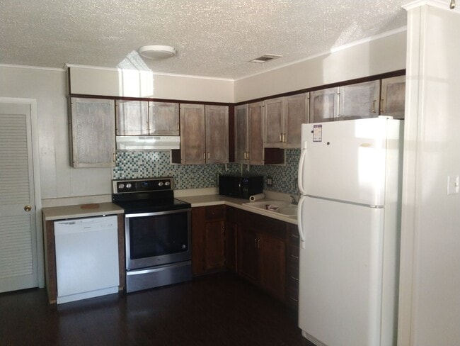 Building Photo - 10 Katherine Loop