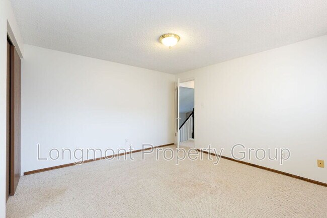 Building Photo - 2165 Hackberry Cir