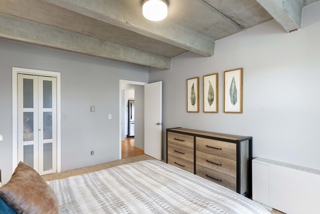 Building Photo - 1265 Race St