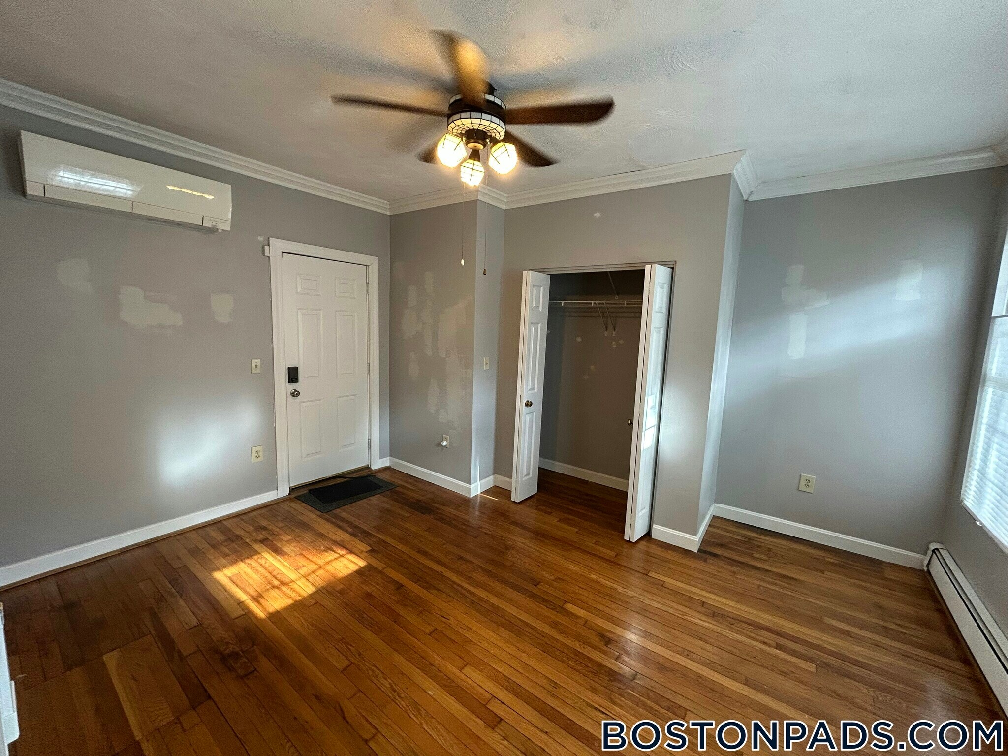 Building Photo - 120 Highland St