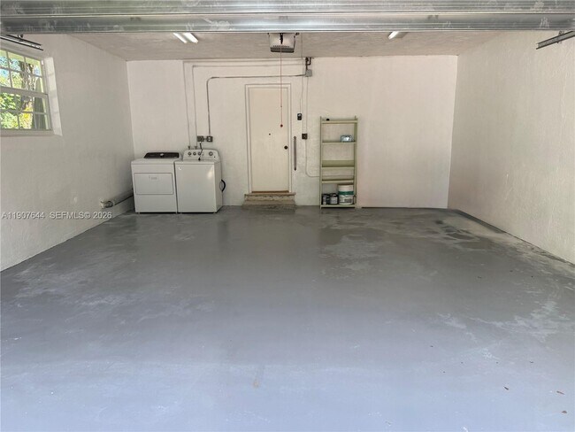 Building Photo - 12525 Bernal St