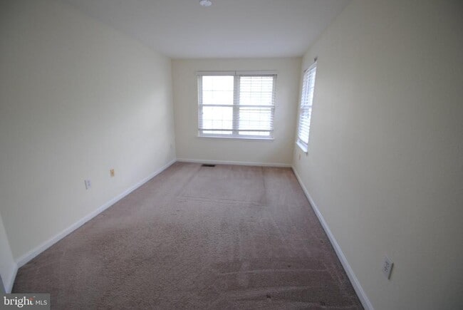 Building Photo - 12823 Fair Briar Ln