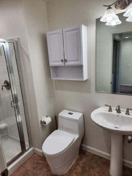 Building Photo - 956 Tarragon Ln