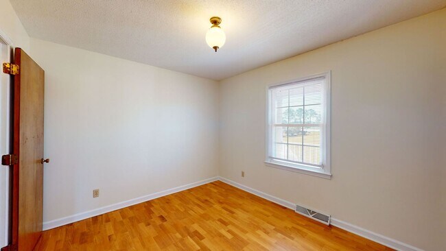 Building Photo - 4015 Freedom Way