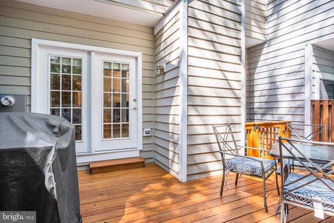 Building Photo - 1447 Newport Spring Ct