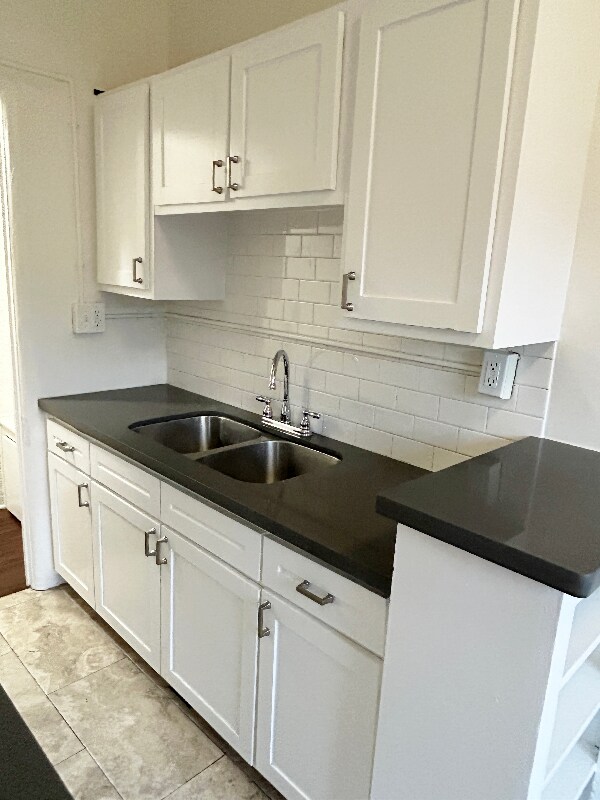 Building Photo - 1845 N Gramercy Pl