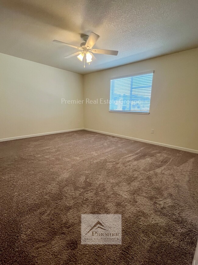 Building Photo - 10733 White Diamond Pt
