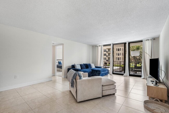 Building Photo - 3460 S Ocean Blvd