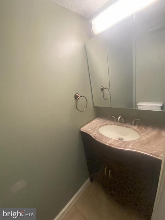 Building Photo - 5097 Bluehead Ct