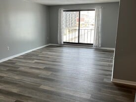 Building Photo - 728 1st Ave SW