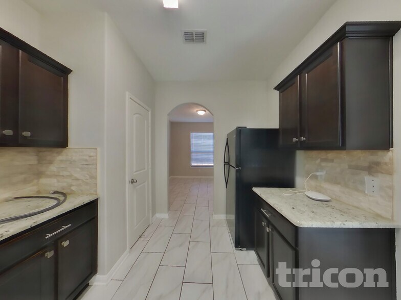 Building Photo - 1342 Barrel Dr