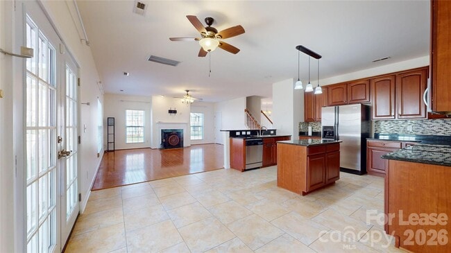 Building Photo - 2102 Big Pine Dr